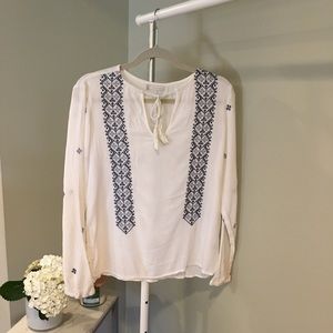 Hinge blue & white embroidered peasant top